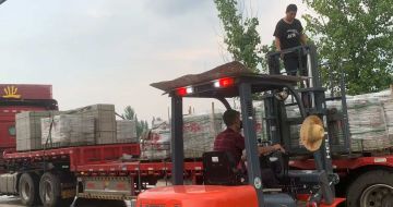 武威 黄金麻冰裂纹，地铺石装车