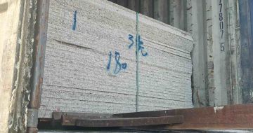 武威 芝麻白花岗岩石材3.0公分光面毛板装柜出货