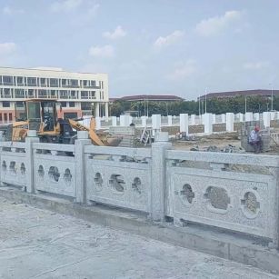 武威 白麻花岗岩荔枝面河道栏杆