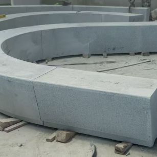 武威 芝麻白花岗岩光面弧形坐凳