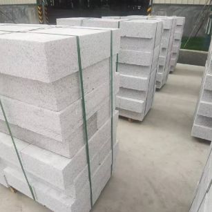 武威 白麻花岗岩路沿石，立缘石，平缘石，路牙石，道牙石，马路牙子等