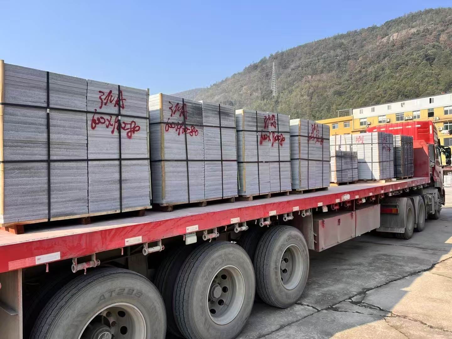 武威 芝麻灰地铺石出货日常