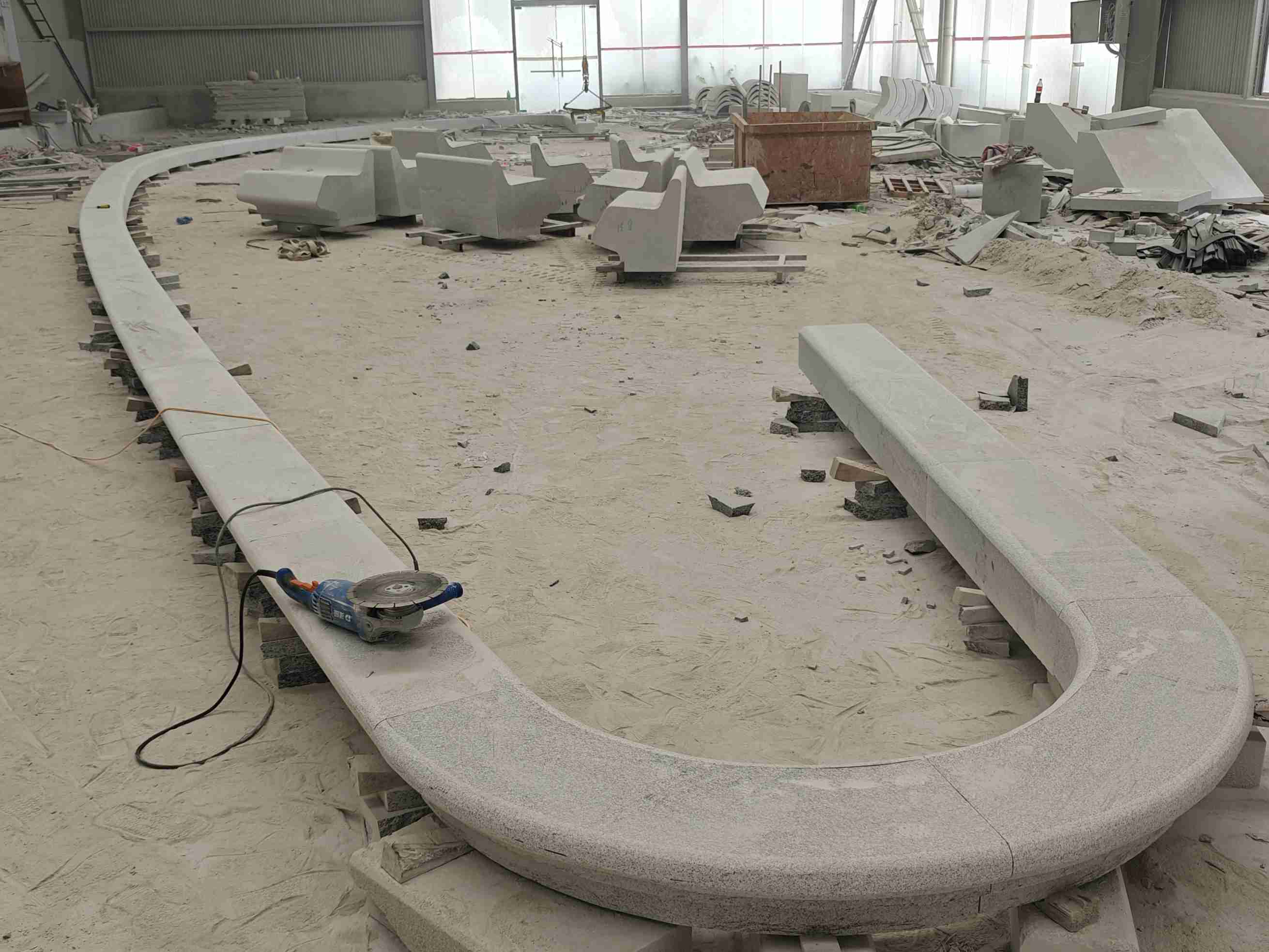 武威 芝麻白花岗岩弧形花坛石，坐凳石