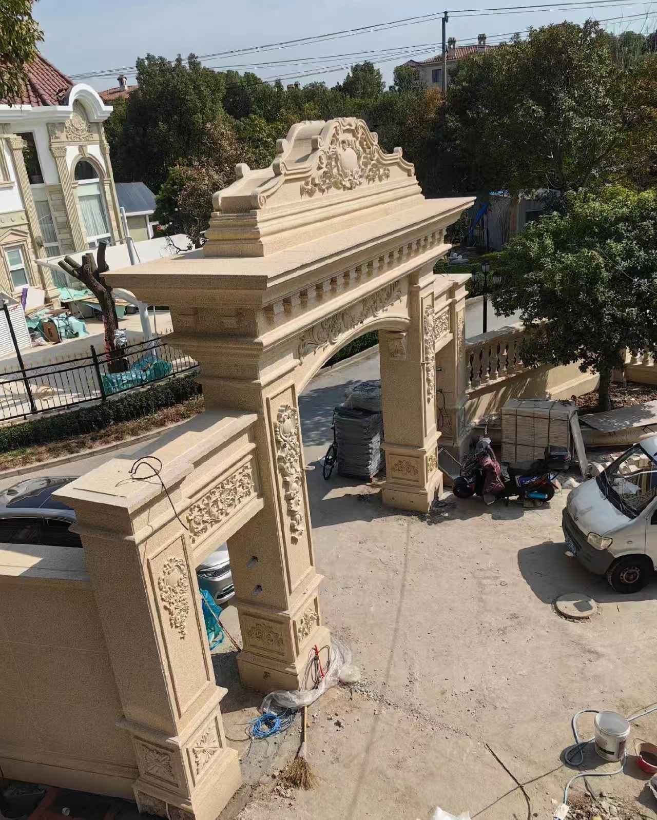 武威 黄金麻荔枝面花岗岩别墅门楼