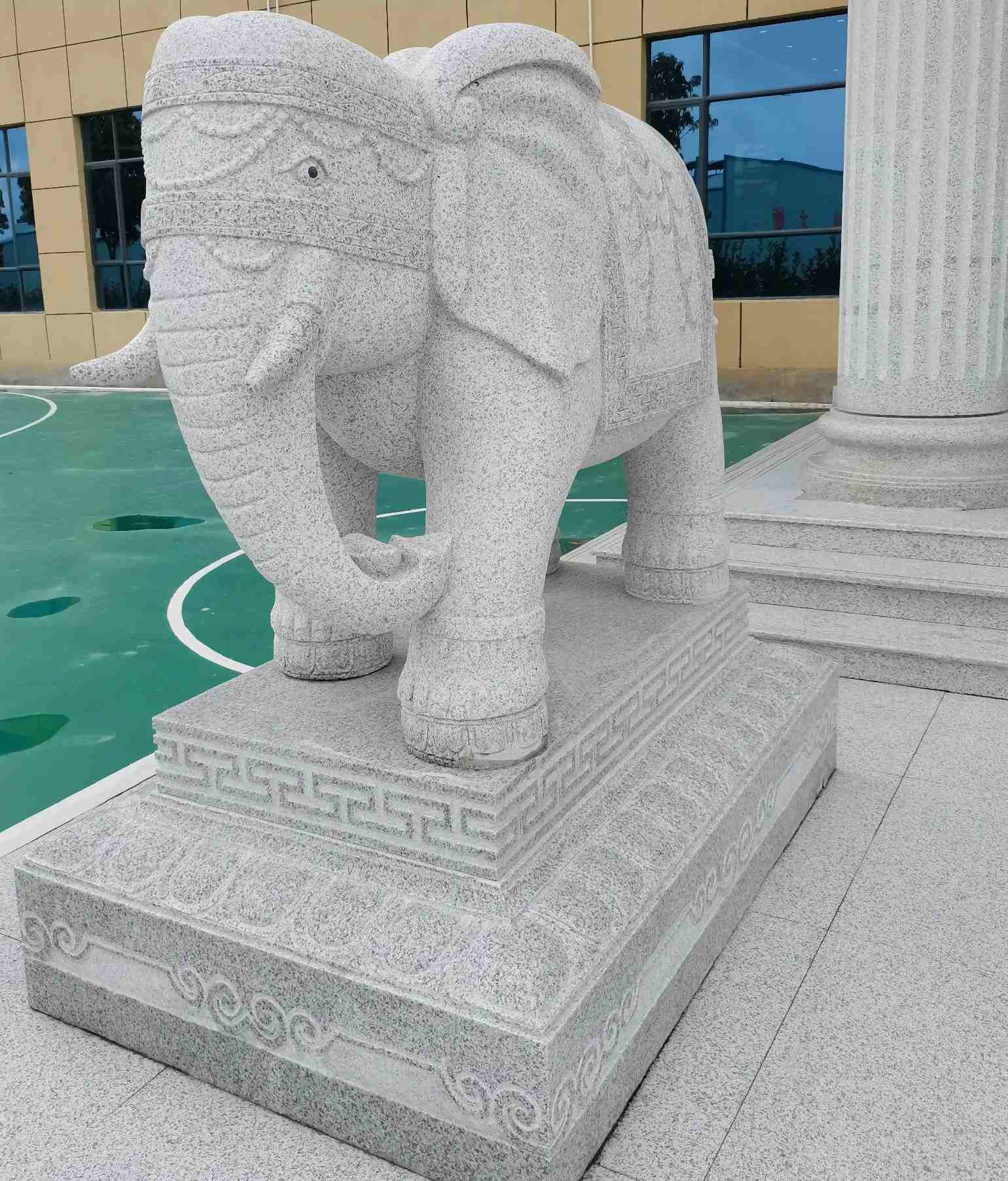 武威 白麻花岗岩动物异形石雕-大象