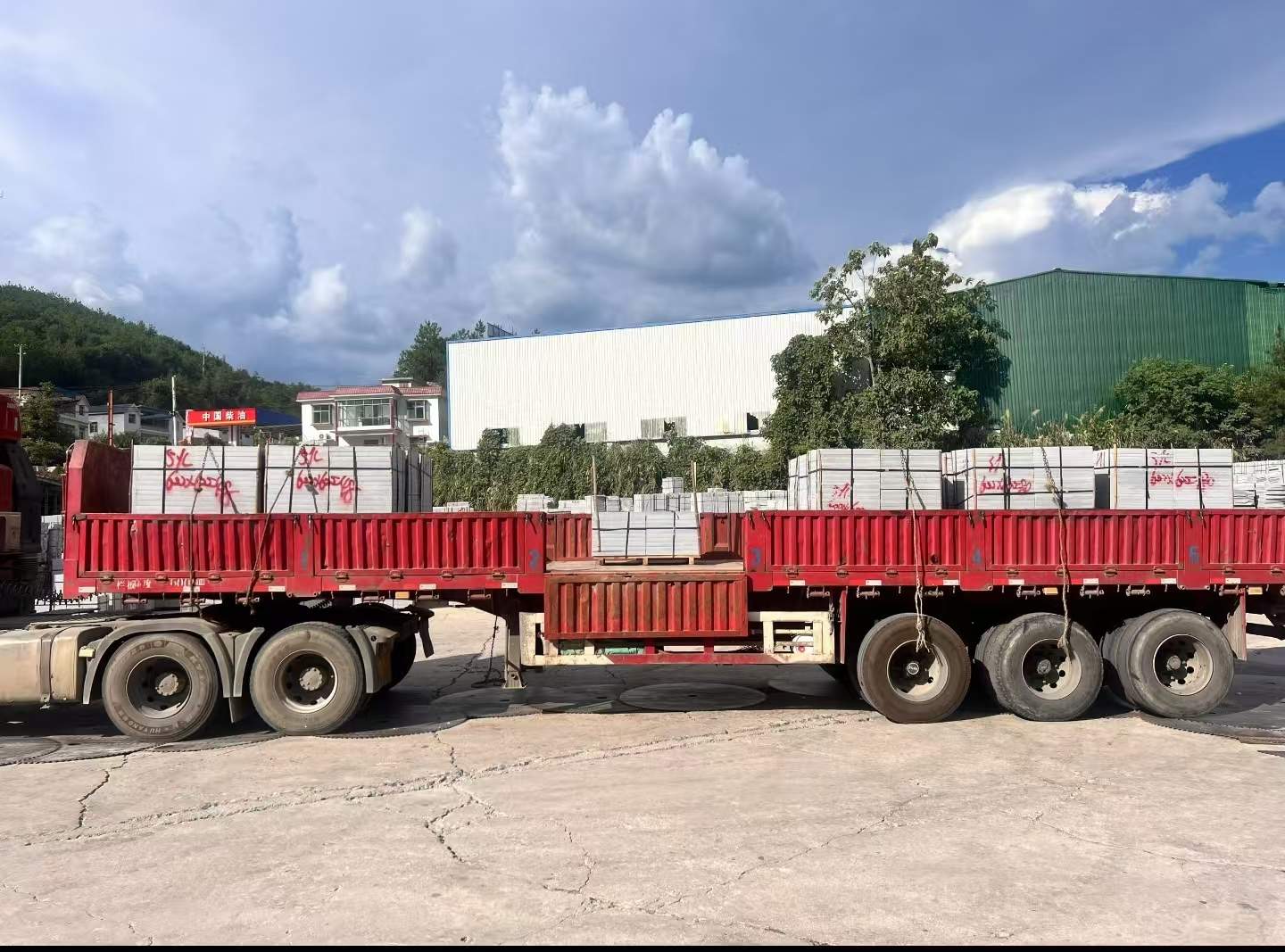 武威 芝麻灰花岗岩地铺石出货日常