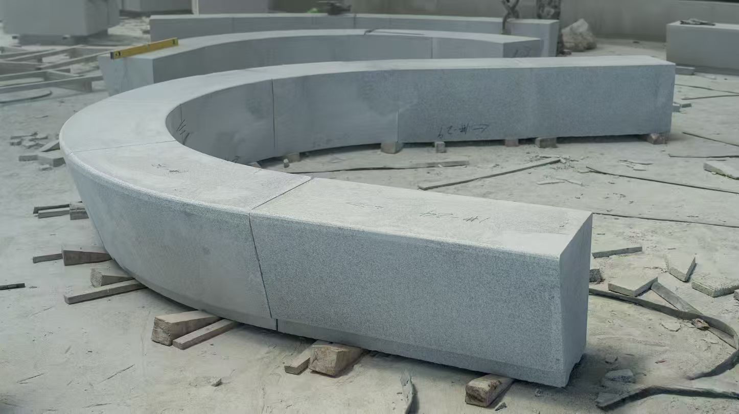 武威 芝麻白花岗岩光面弧形坐凳