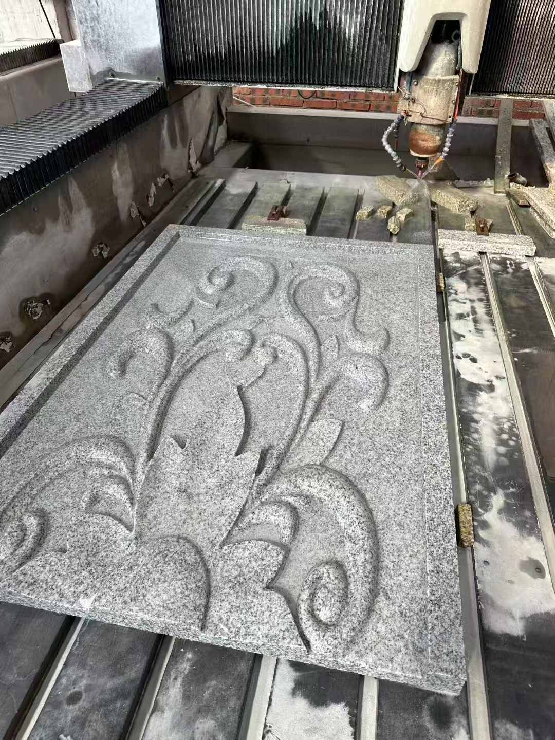 武威 白麻别墅干挂雕花板