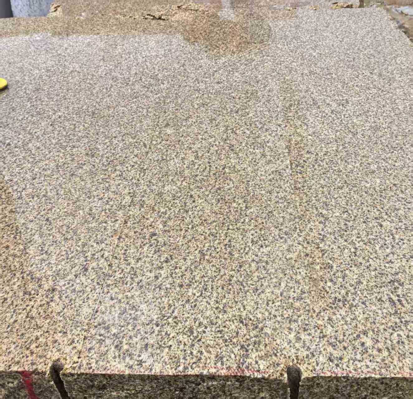 武威 黄金麻花岗岩石材方料