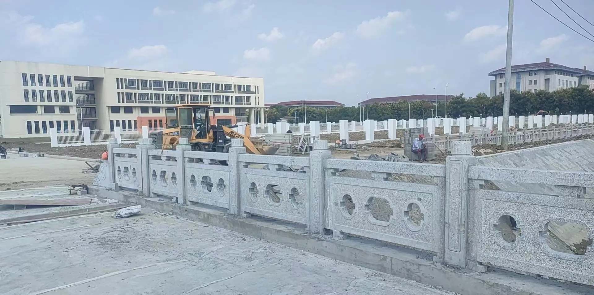 武威 白麻花岗岩荔枝面河道栏杆