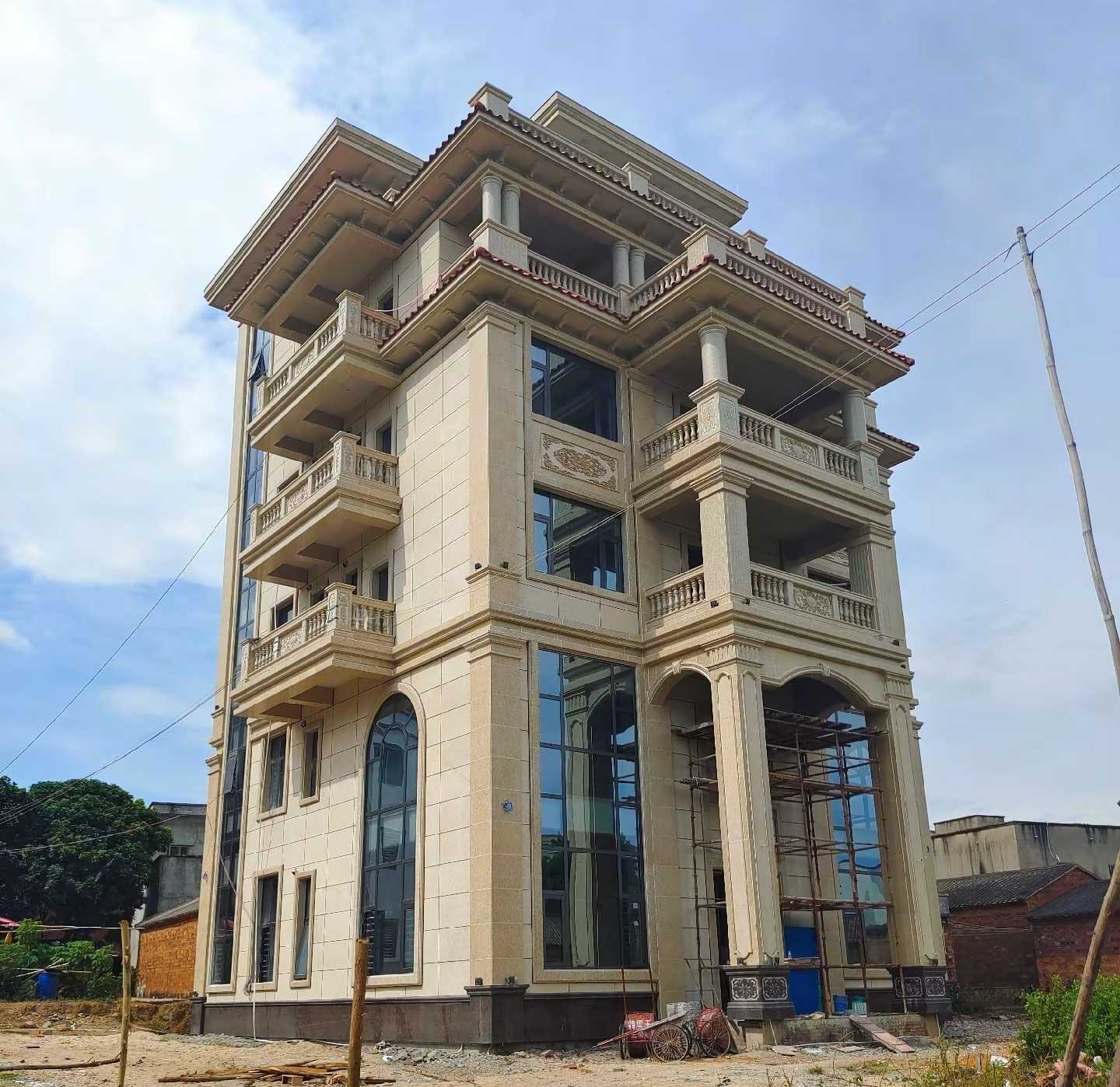 武威 黄金麻花岗岩石材别墅外墙干挂搭配（雕花栏杆花瓶柱门楼罗马柱）