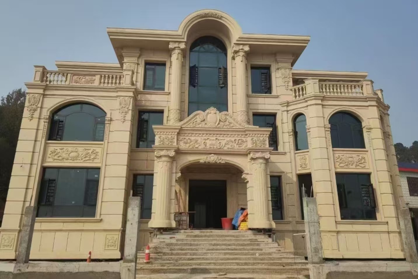 武威 黄金麻花岗岩别墅外墙干挂