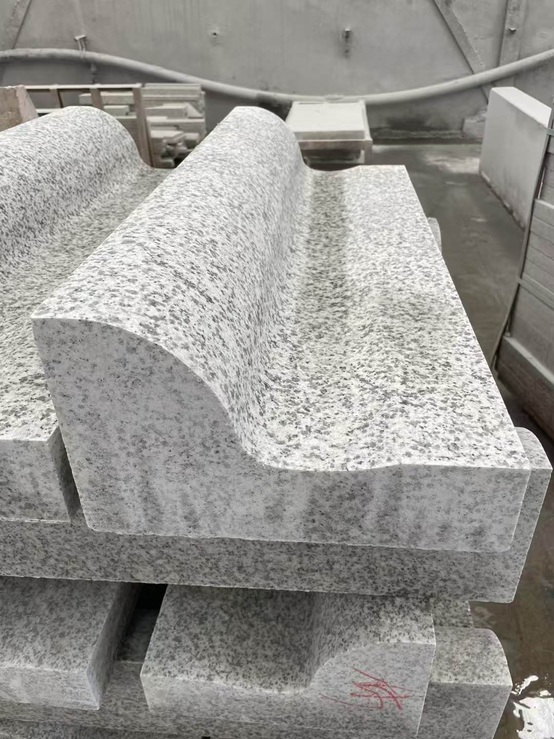 武威 白麻花岗岩S型路沿石，路侧石，马路牙子等